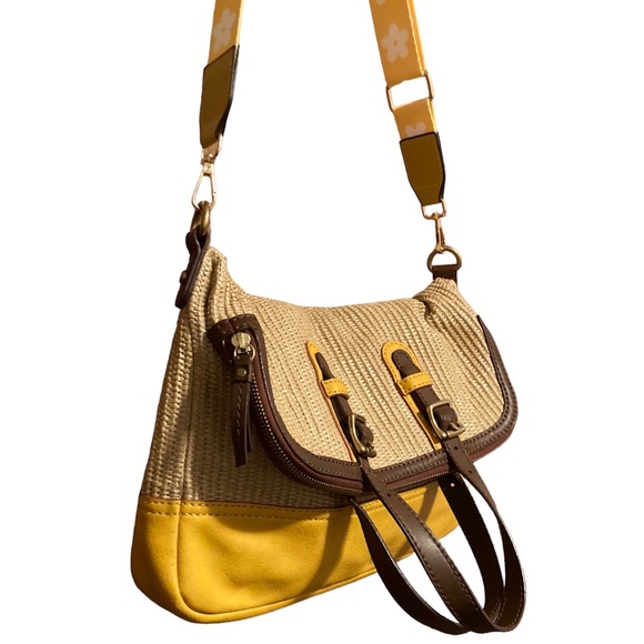 Fossil Crossbody Rattan Bag - Picture 6 of 11